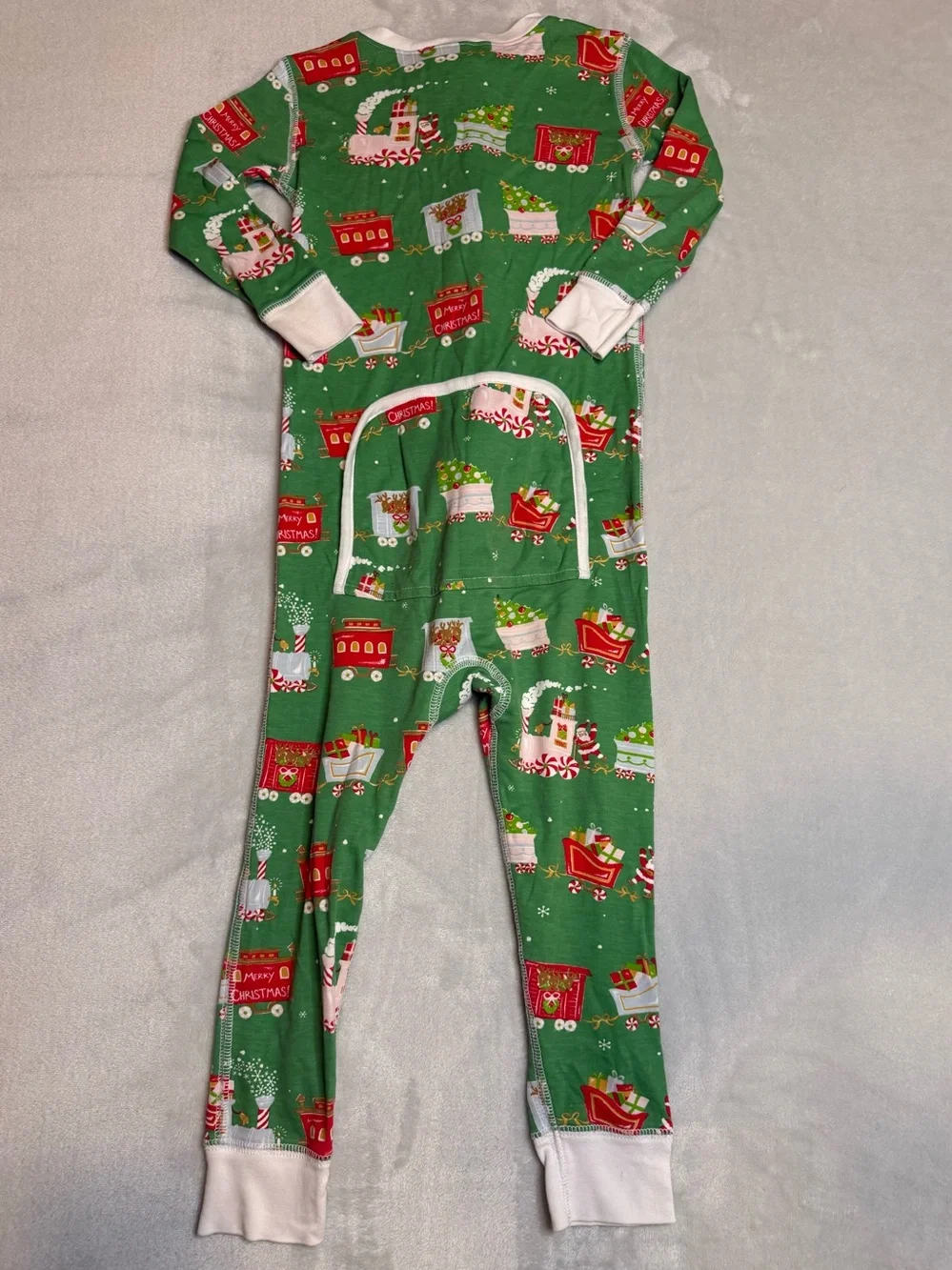 The Beaufort Bonnet Company Toddler Christmas Pajamas Sz 4 Santa Train